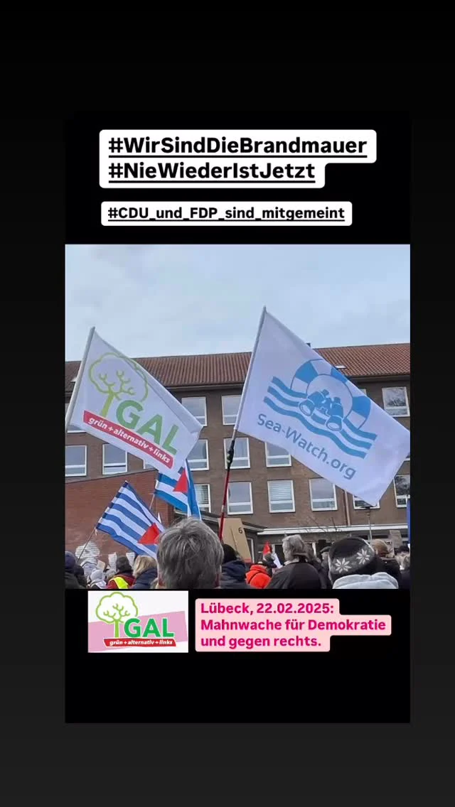 Lübeck, 22.02.2025: Mahnwache für Demokratie und gegen rechts. Morgen, am 23.02.2025 demokratisch wählen gehen. 💕 #WirSindDieBrandmauer
#NieWiederIstJetzt ➡️ #CDU_und_FDP_sind_mitgemeint